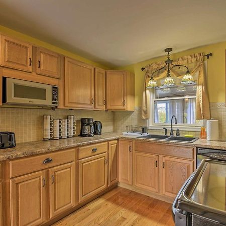 Spacious Home By Finger Lakes And Watkins Glen! Burdett Экстерьер фото