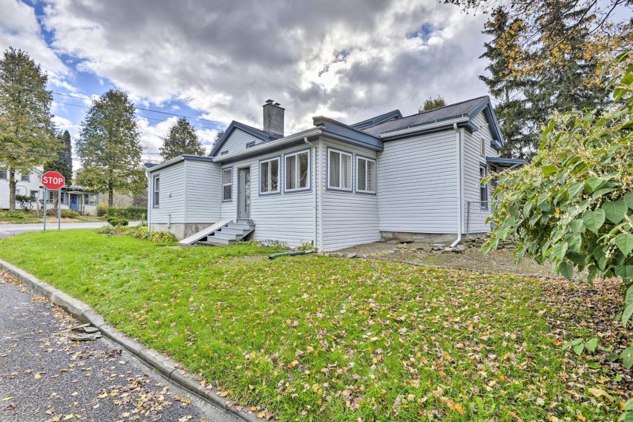 Spacious Home By Finger Lakes And Watkins Glen! Burdett Экстерьер фото