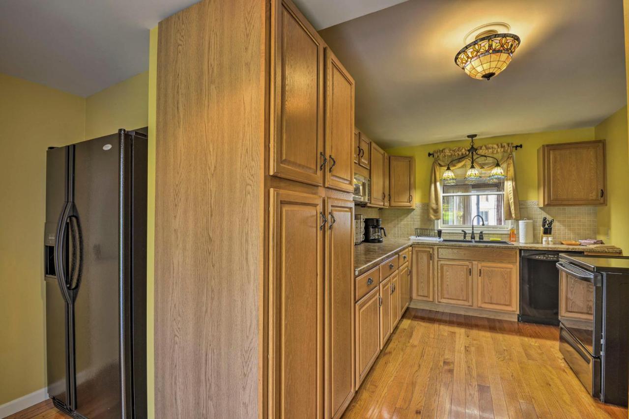 Spacious Home By Finger Lakes And Watkins Glen! Burdett Экстерьер фото